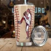 Personalisierter Baseballbecher, Geschenk für Baseballspieler Personalized Baseball Tumbler, Gift For Baseball Players Mockup Preview 3.jpg